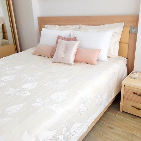 Light Apartment Center City Chisinau Bagian luar foto