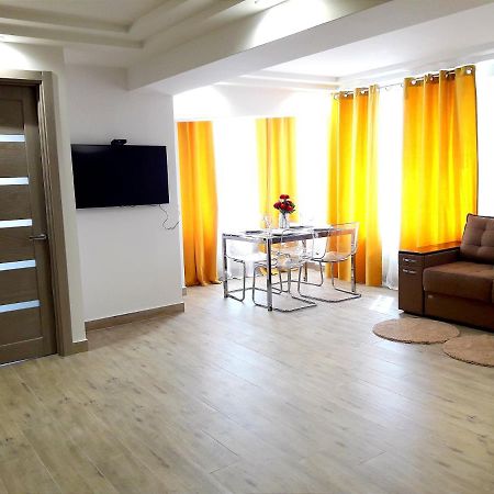 Light Apartment Center City Chisinau Bagian luar foto